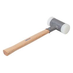 Plastic hammer with wooden or steel tube shaft (96610)