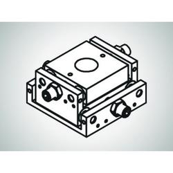 PR772 XY-coordinate table ±7mm