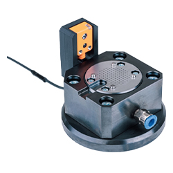 Vacuum Holder for High Accuracy Thickness Measurement of Battery Foil Samples